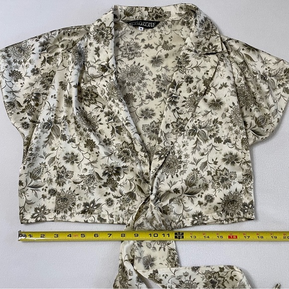 Vintage Silk Satin Tie Front Crop Top Green Floral - Picture 14 of 16